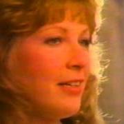 Le texte musical ONCE IN A LIFETIME de PATTY LOVELESS est également présent dans l'album If my heart had windows (1990)