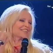 Le texte musical CAPTIVITY de PATTY PRAVO est également présent dans l'album Radio station (2002)