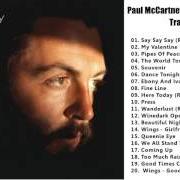 Le texte musical WARM AND BEAUTIFUL de PAUL MCCARTNEY est également présent dans l'album Pure mccartney (2016)