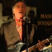 Le texte musical AIM HIGH de PAUL WELLER est également présent dans l'album Wake up the nation (2010)