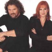 Le texte musical MENTIA de PIMPINELA est également présent dans l'album Siempre vigentes (2013)