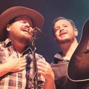 Le texte musical ONE STEP CLOSER de RANDY ROGERS BAND est également présent dans l'album Watch this (2016)