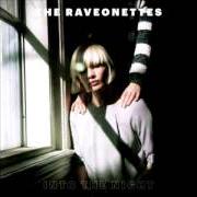 Le texte musical TOO CLOSE TO HEARTBREAK de THE RAVEONETTES est également présent dans l'album Into the night (2012)