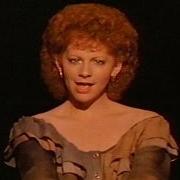 Le texte musical LOVE WILL FIND IT'S WAY TO YOU de REBA MCENTIRE est également présent dans l'album The last one to know (1990)