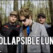 Le texte musical COLLAPSIBLE LUNG de RELIENT K est également présent dans l'album Collapsible lung (2013)