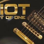 Le texte musical DARKER SIDE OF LIGHT de RIOT est également présent dans l'album Army of one (2006)