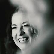 Le texte musical LOUISIANA SUNSHINE FEELING OKAY de RODNEY CROWELL est également présent dans l'album Airline highway (2025)
