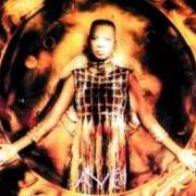 Le texte musical DJAN-DJAN de ANGELIQUE KIDJO est également présent dans l'album Ayé (1994)