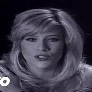 Le texte musical DON'T CRY WOLF de SAMANTHA FOX est également présent dans l'album Just one night (1991)