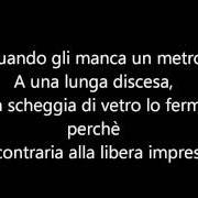 Le texte musical UN PALLONE de SAMUELE BERSANI est également présent dans l'album Sanremo 2012