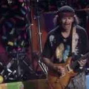 Le texte musical OYE COMO VA de SANTANA est également présent dans l'album Sacred fire (1993)