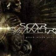 Le texte musical CARVED IN STONE de SCAR SYMMETRY est également présent dans l'album Pitch black progress (2006)