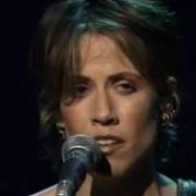 Le texte musical MEMBERS ONLY de SHERYL CROW est également présent dans l'album Globe session (1998)