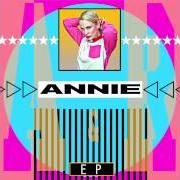 Le texte musical BACK TOGETHER de ANNIE est également présent dans l'album The a&r ep (2013)