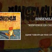 Debout les yeux ouverts