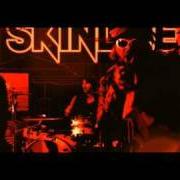 Le texte musical OWN YA de SKINDRED est également présent dans l'album Union black (2011)