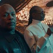 Le texte musical LAST DANCE WITH MARY JANE de SNOOP DOGG est également présent dans l'album Missionary (2025)