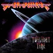 Le texte musical LEAD US INTO THE LIGHTS de STRATOVARIUS est également présent dans l'album Twilight time (1992)