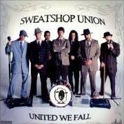 Le texte musical SQUARE ONE de SWEATSHOP UNION est également présent dans l'album United we fall (2005)