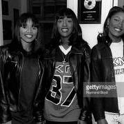 Le texte musical WEAK de SWV est également présent dans l'album It's about time (1992)