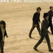Le texte musical MANCUNIAN WAY de TAKE THAT est également présent dans l'album Beautiful world (2006)