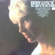 Le texte musical ENOUGH OF A WOMAN de TAMMY WYNETTE est également présent dans l'album The ways to love a man (1970)