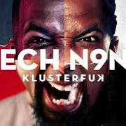 Le texte musical KLUSTERFUK de TECH N9NE est également présent dans l'album Klusterfuk