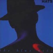 Le texte musical LET'S GO OUT TONIGHT de THE BLUE NILE est également présent dans l'album Hats (1998)