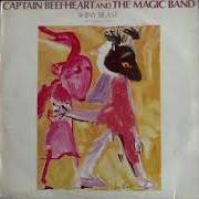 Le texte musical OWED T' ALEX de THE CAPTAIN BEEFHEART est également présent dans l'album Shiny beast (bat chain puller) (1978)