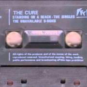 Le texte musical THE WALK de THE CURE est également présent dans l'album Standing on the beach (staring at the sea): the singles (1985)