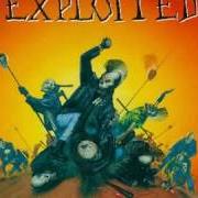 Le texte musical BLOWN OUT OF THE SKY de THE EXPLOITED est également présent dans l'album The massacre (1990)