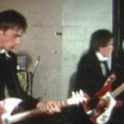 Le texte musical 'A' BOMB IN WARDOUR STREET de THE JAM est également présent dans l'album Live jam (1994)