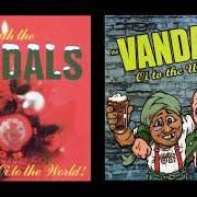 Le texte musical A GUN FOR CHRISTMAS de THE VANDALS est également présent dans l'album Oi to the world (1996)