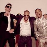 Le texte musical GO STUPID 4 U de THICKE est également présent dans l'album Blurred lines (2013)