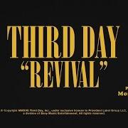 Le texte musical REVIVAL (RADIO MIX) de THIRD DAY est également présent dans l'album Revival (2017)