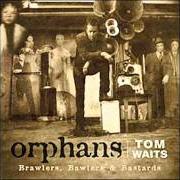 Le texte musical BOTTOM OF THE WORLD de TOM WAITS est également présent dans l'album Orphans:  brawlers