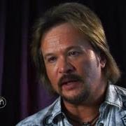 Le texte musical SHOULD'VE LISTENED de TRAVIS TRITT est également présent dans l'album The calm after... (2013)