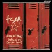 Le texte musical KING OF THE SCHOOL de TSAR est également présent dans l'album King of the school (2001)