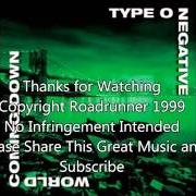 Le texte musical CREEPY GREEN LIGHT de TYPE O NEGATIVE est également présent dans l'album World coming down (1999)