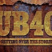 Le texte musical HOW CAN A POOR MAN STAND SUCH TIMES AND LIVE de UB40 est également présent dans l'album Getting over the storm (2013)