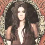 Le texte musical NOLITA FAIRYTALE de VANESSA CARLTON est également présent dans l'album Heroes & thieves (2007)
