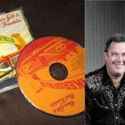 Le texte musical HE DON'T DESERVE YOU ANYMORE de VINCE GILL est également présent dans l'album Bakersfield (2013)