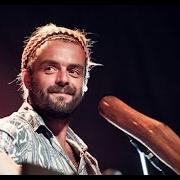 Le texte musical WHILE I'M GONE de XAVIER RUDD est également présent dans l'album Live in the netherlands (2017)