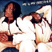 Le texte musical TAKE YA CLOTHES OFF de YING YANG TWINS est également présent dans l'album My brother & me