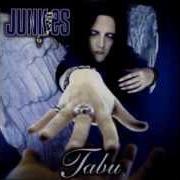 Le texte musical MEGLIO COSI' (ITALIAN VERSION) de YUYU est également présent dans l'album Tabu' (2005)