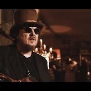 Le texte musical CANZONE TRISTE (CANZONE D'AMORE) de ZUCCHERO est également présent dans l'album Sanremo