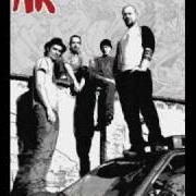 Le texte musical PERSO de MALFUNK est également présent dans l'album Dentro (2003)