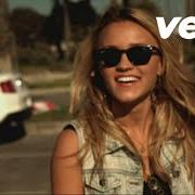 Le texte musical YOU GET ME THROUGH de EMILY OSMENT est également présent dans l'album Let's be friends (2010)