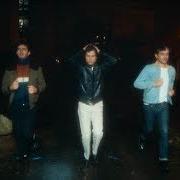 Le texte musical LOU de BB BRUNES est également présent dans l'album Visage (2019)