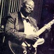 Le texte musical SOMEBODY DONE CHANGED THE LOCK ON MY DOOR de B.B. KING est également présent dans l'album Let the good times roll (1999)